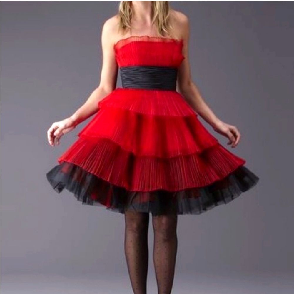 Betsey Johnson Evening Red & Black Tulle Ruffle Strapless Cocktail Dress 4 or 2